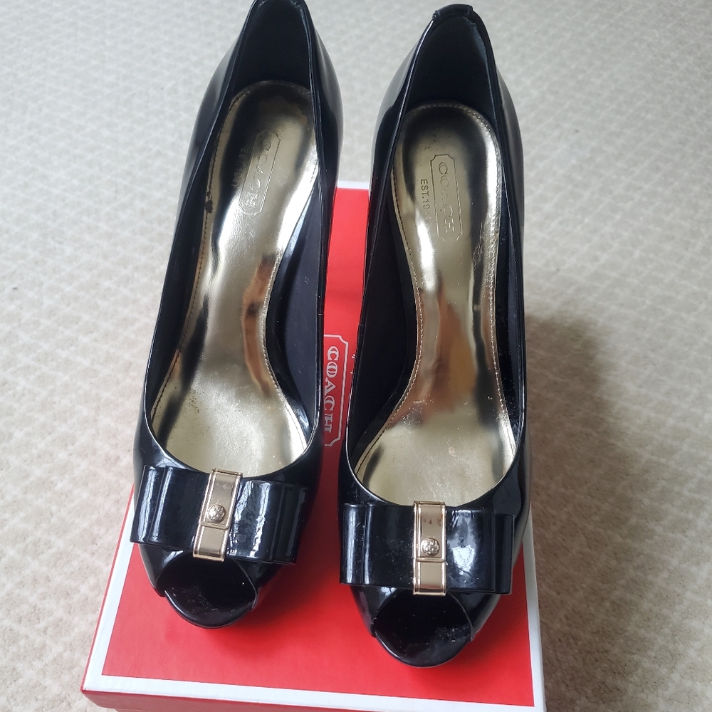 Coach patent leather starla open toe pumps size 8.5